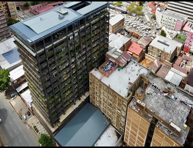 8,000M² APARTMENT BLOCK FOR SALE IN NEW DOORNFONTEIN